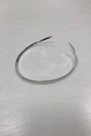 Moderne Åben Halsring i Sterling Sølv