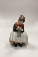 Royal Copenhagen Figur i Overglasur - Amagerpige No. 1314