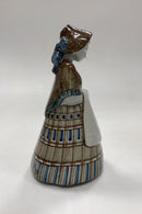Bing og Grøndahl Figur af Gudrun Meedom Bech - Pige i Nationaldragt No. 7205/4