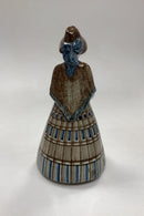 Bing og Grøndahl Figur af Gudrun Meedom Bech - Pige i Nationaldragt No. 7205/4