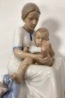 Bing og Grøndahl Figur - Mor og Barn med kat No. 1829