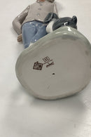 DAO/Lladro Porcelænsfigur af Dreng med Hund