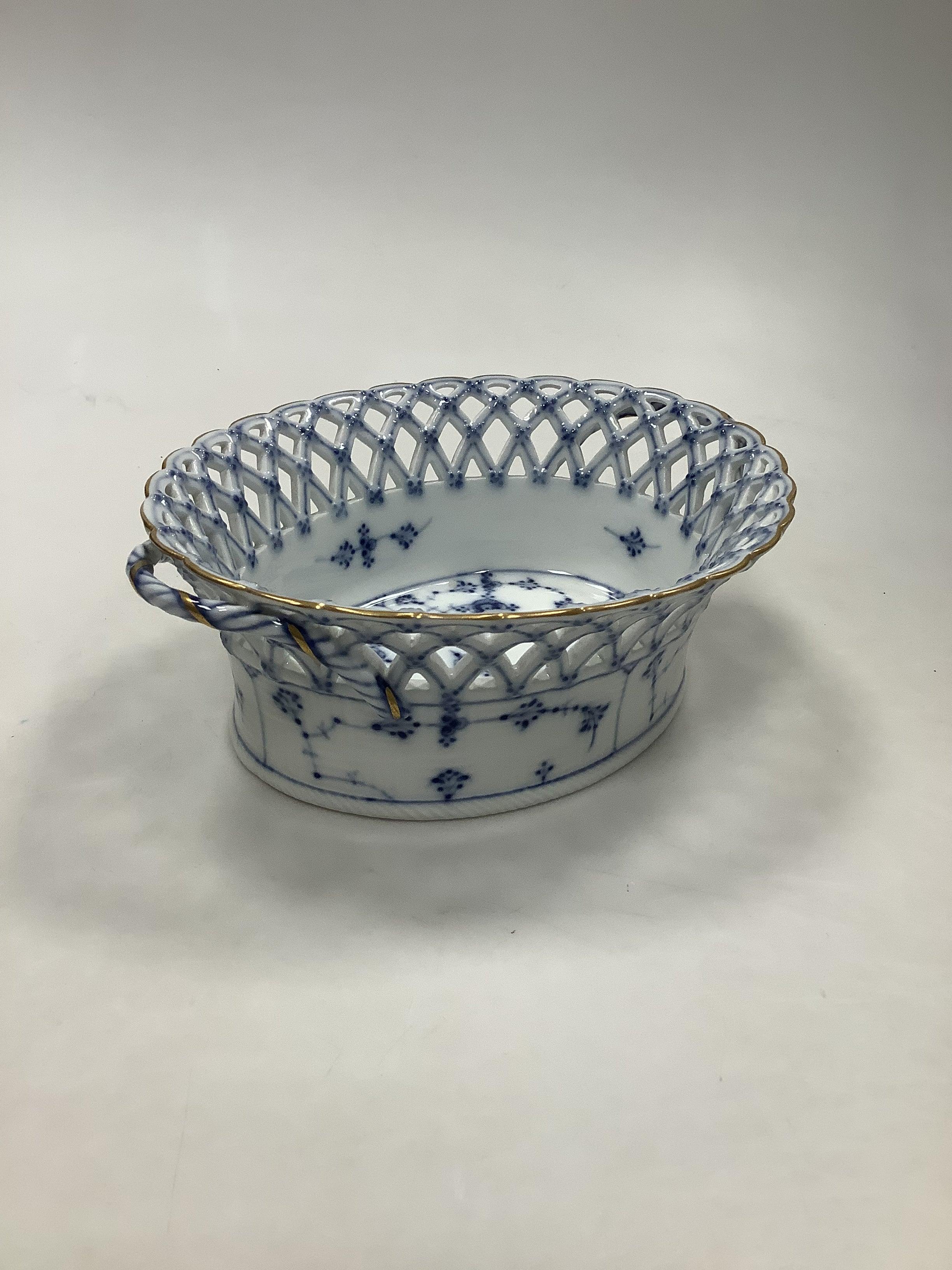 アンティーク ロイヤルコペンハーゲン ブルーフルーテッド フル