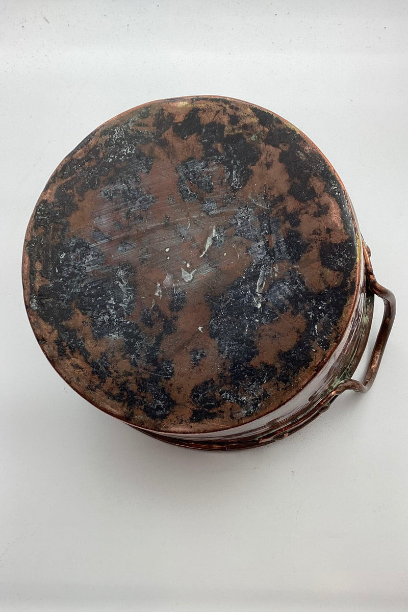 Gryde i kobber med "høje" håndtag 19. århundrede