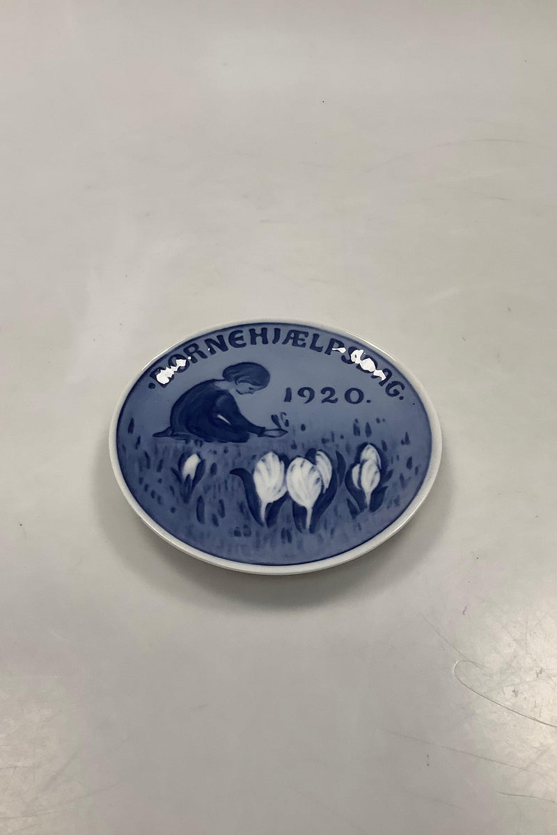Royal Copenhagen Børnehjælpsdags Platte fra 1920