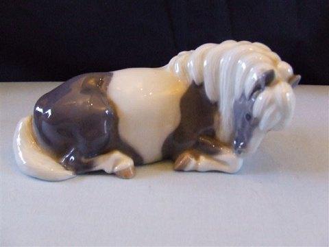 ロイヤルコペンハーゲンフィギュリンバーガンディ ロイヤルコペンハーゲンバーガンディフルーテッド 金彩プレート 2枚セット