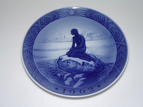 Royal Copenhagen Juleplatte 1962