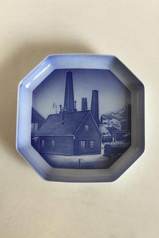 Bing og Grøndahl Alfabet Platte Essen. Designet i 1933-1934 af Ove Larsen