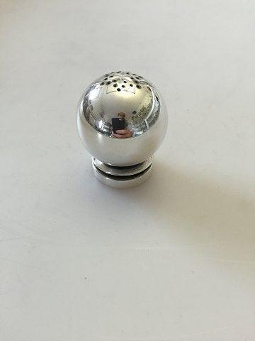 Georg Jensen ピラミッド型スターリングシルバー製ソルトシェーカー No 632