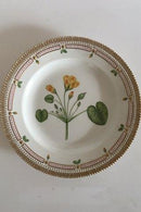 Royal Copenhagen Flora Danica Speiseteller Nr. 3549