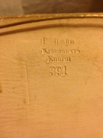 Ipsen Terracotta Relief af "Kærlighedens Aldre" af Bertel Thorvaldsen No 391