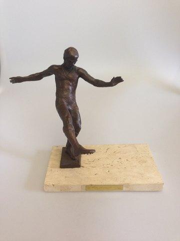 Royal Copenhagen Bronze statuette Sterett-Gittings Kelsey Fodboldspiller fra 1976