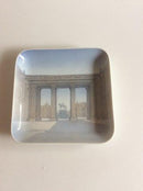 Bing & Grondahl Dish 455 Series Kolonnaden Amalienborg No 610