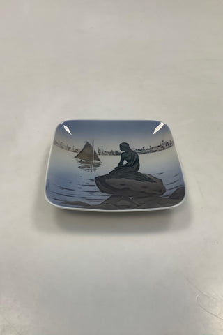 Royal Copenhagen Bowl and ashtray No 4228 Langelinie