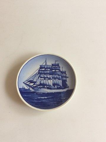 皇家哥本哈根2010年第84号牌匾 丹麦学校船/Kai Lange 1954年。