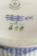 Royal Copenhagen Blaue geriffelte runde Terrine mit Deckel Nr. 658