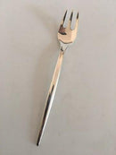 「Tulip」ディナーフォーク(スターリングシルバー)。Anton Michelsen 