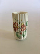 Lyngby 花瓶 10.3 cm H.フラワーモチーフ付き。