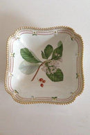 Royal Copenhagen Flora Danica Quadratische Schale Nr. 3510