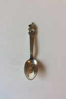 H.C.アンデルセン フェアリーテイル スプーン（シルバー）。空飛ぶスーツケース