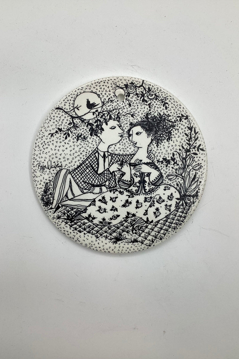 Bjørn Wiinblad: May plate from the New Mill 