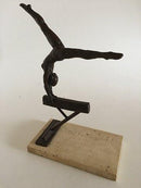 Royal Copenhagen S. G-Kelsey Bronze Figur af Udøvende Gymnast på Bom