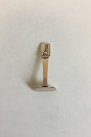 H.C. Andersen Fairy Tale Pusher in Silber. Das Mädchen mit den Lockenstöcken