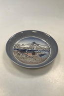 Royal Copenhagen Bowl with motif from Grøndahl No. 4939