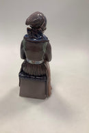 ダール・イェンセン アマガー少女座像 No 1110