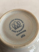 Bing Grondahl 釉面石器 "Coppelia "带盖糖碗 No 302