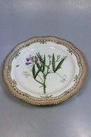 Royal Copenhagen Flora Danica Tallerken med gennembrudt kant No 20/3526