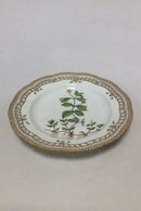 Royal Copenhagen Flora Danica Teller mit durchbrochenem Rand Nr. 20/3553