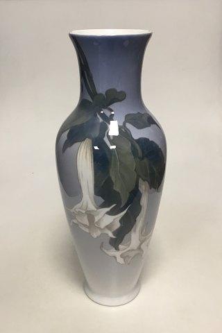 Royal Copenhagen Jugendstil-Vase Nr. 1816/ 12