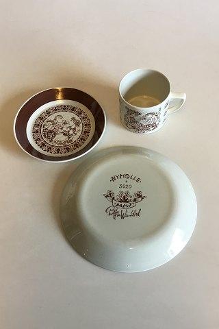 Bjørn Wiinblad, Nymølle Maj Månedskop med underkop No 3513 og kagetallerken No 3520