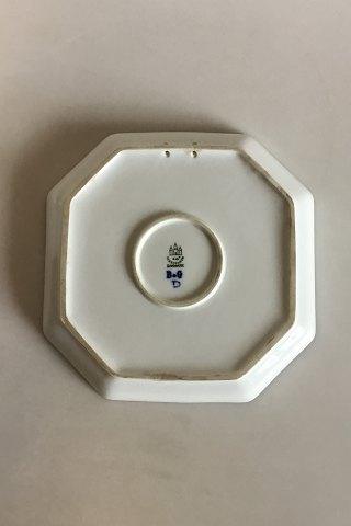 Bing og Grøndahl Alfabet Platte Stockholm. Designet i 1933-1934 af Ove Larsen