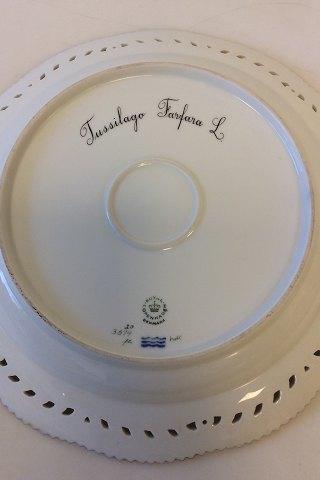 Royal Copenhagen Flora Danica  Fad med gennembrudt rand No 20/3574