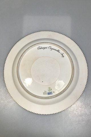 Royal Copenhagen Flora Danica Rundt Fad No 20/3524 (Pre 1923)