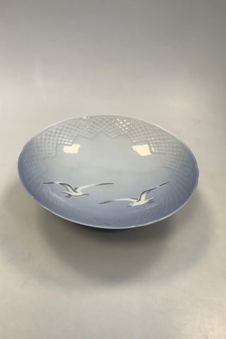 Bing and Grondahl Seagull Large Cake Bowl on Low Foot