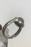 Georg Jensen Sterling Silver Sphere Ring No 473 ピンクストーン付き。デザインはレジッツェ・オーバーガード。