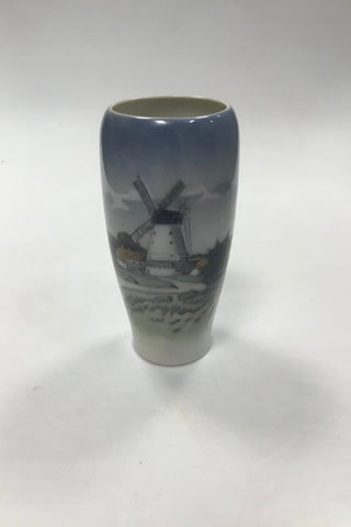 Royal Copenhagen Jugendstil-Vase mit Landschaft Nr. 4568