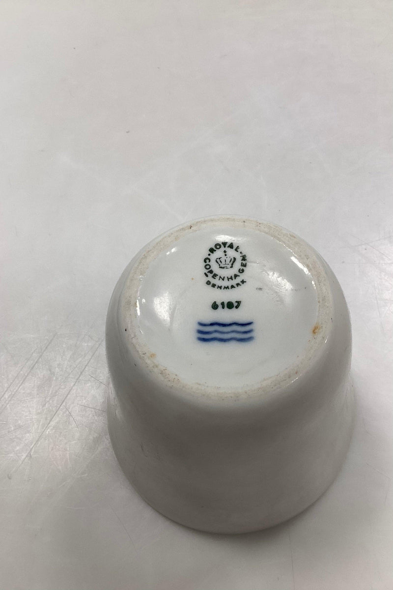 Royal Copenhagen hvidt krus No. 6187