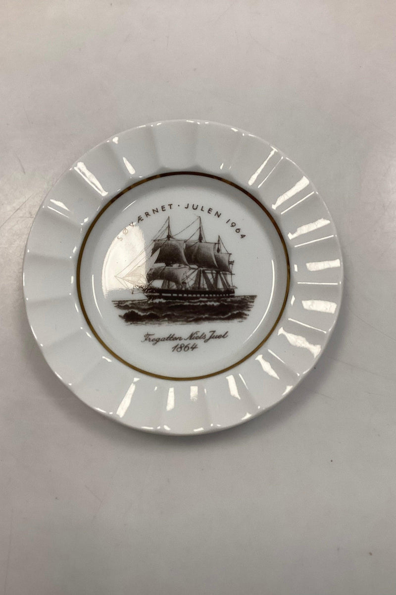 Royal Copenhagen / Aluminia Søværnets Juleplatte 1964