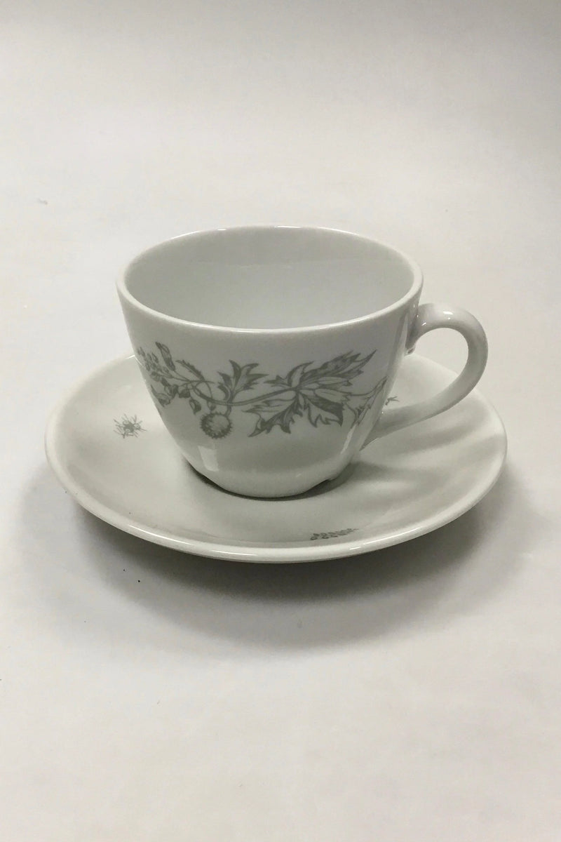 Royal Copenhagen Hotelporcelæn dekoreret med vilde planter Kaffekop og underkop No 9600