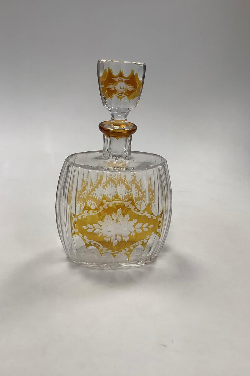 Beautiful Decanter in clear and yellow Glass Measures 26cm / 10.24 inch
