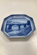 Bing og Grøndahl Alfabet Platte Torino Designet i 1933-1934 af Ove Larsen