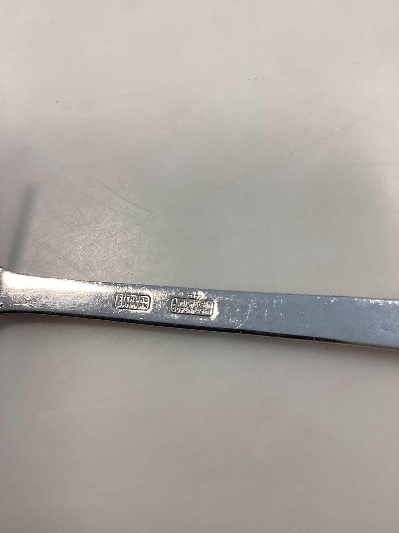 Anton Michelsen Babyskraber i Sterling Sølv med Mariehøns i emalje