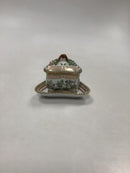 Royal Copenhagen Flora Danica dreiseitige Cremetasse Nr. 259 oder Nr. 3515