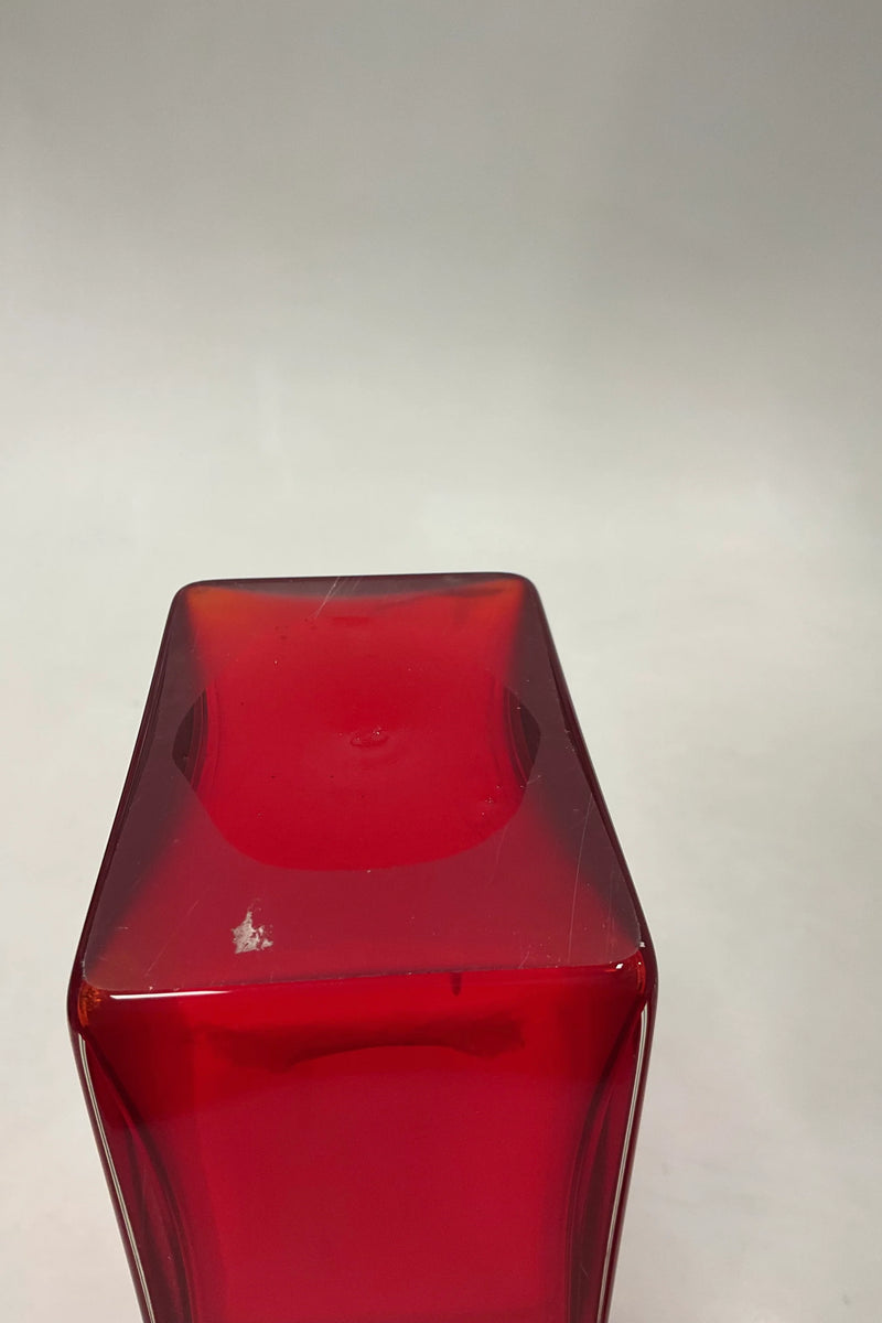 Moderne Firkantet Rød Vase