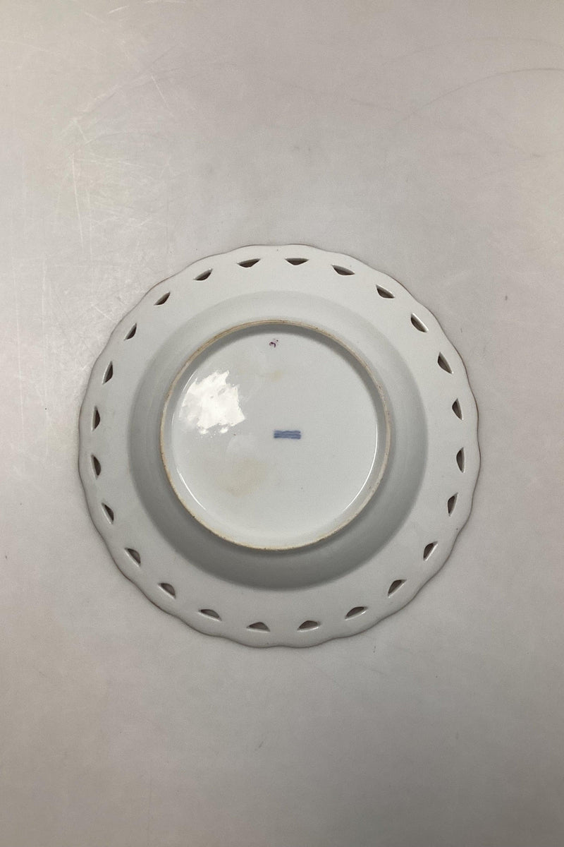 Royal Copenhagen Fuld Saksisk Blomst Dyb Tallerken med Gennembrudt Blondekant fra 1860-1890