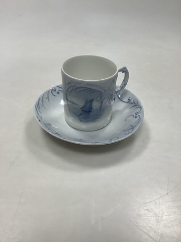 Bing und Grondahl Jugendstil-Tasse mit Schiffsmotiv
